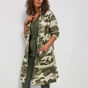 Maeve Anthropologie long line camo button cardigan small. Casual preppy fall